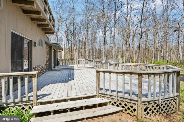 16 MOUNTAIN CHURCH RD, Hopewell, NJ 08525