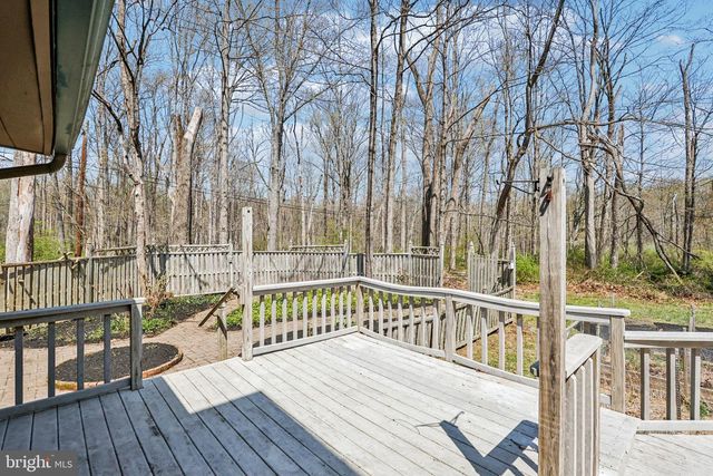 16 MOUNTAIN CHURCH RD, Hopewell, NJ 08525