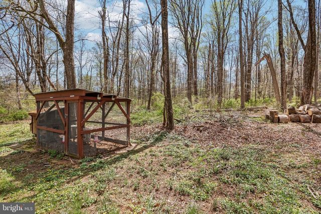 16 MOUNTAIN CHURCH RD, Hopewell, NJ 08525