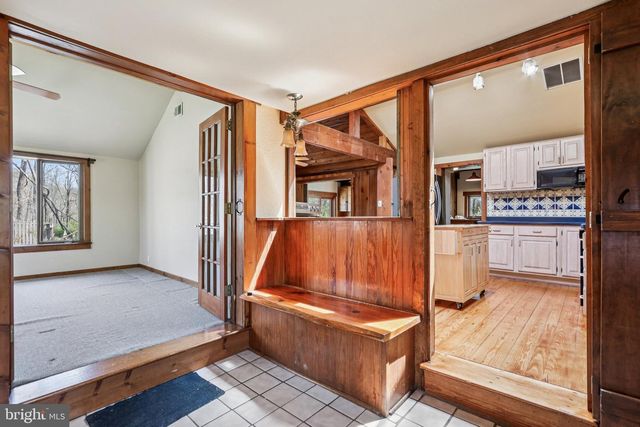 16 MOUNTAIN CHURCH RD, Hopewell, NJ 08525
