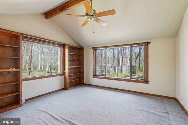 16 MOUNTAIN CHURCH RD, Hopewell, NJ 08525