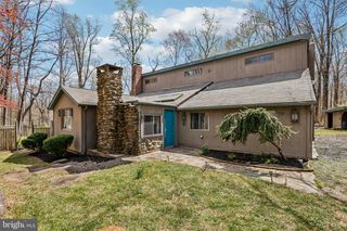 16 MOUNTAIN CHURCH RD, Hopewell, NJ 08525