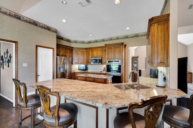 7810 Mavis Avenue, Waxahachie, TX 75167