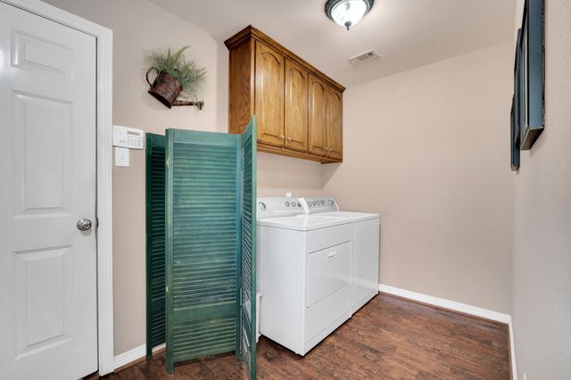 7810 Mavis Avenue, Waxahachie, TX 75167