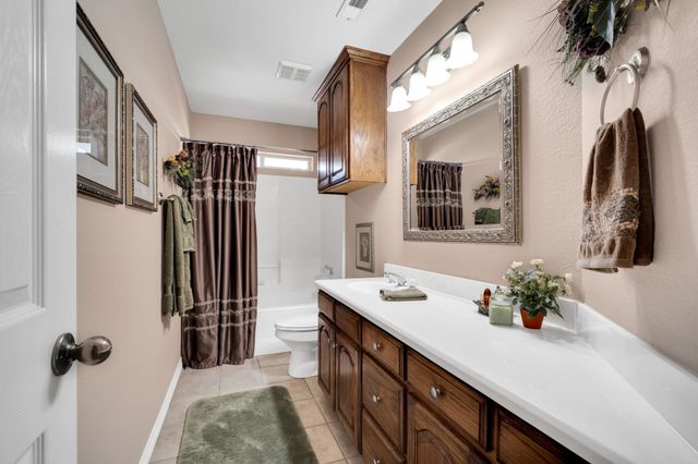 7810 Mavis Avenue, Waxahachie, TX 75167