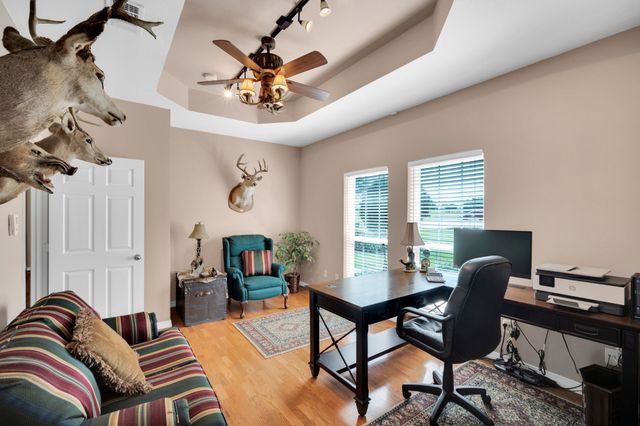 7810 Mavis Avenue, Waxahachie, TX 75167