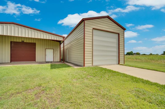 7810 Mavis Avenue, Waxahachie, TX 75167