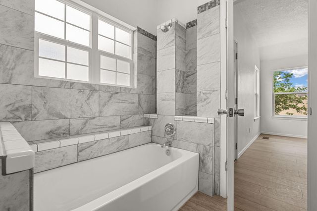 10504 W Connemara Avenue SW, Albuquerque, NM 87121