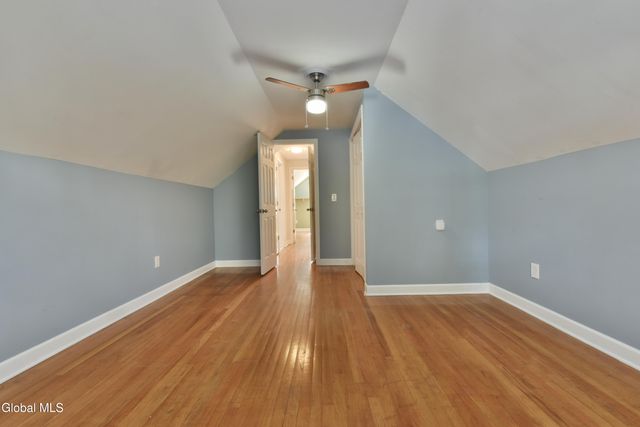 23 Newcastle Road, Halfmoon, NY 12065