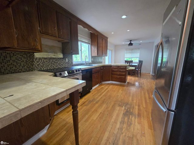 819 W Summit Street, Durand, MI 48429