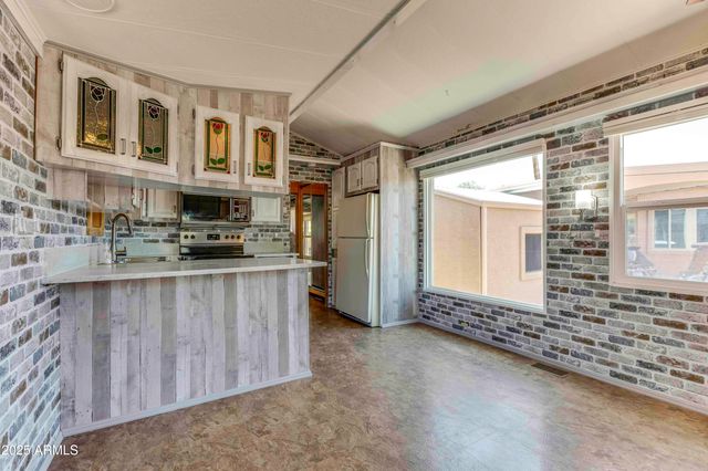 17200 W BELL Road 324, Surprise, AZ 85374