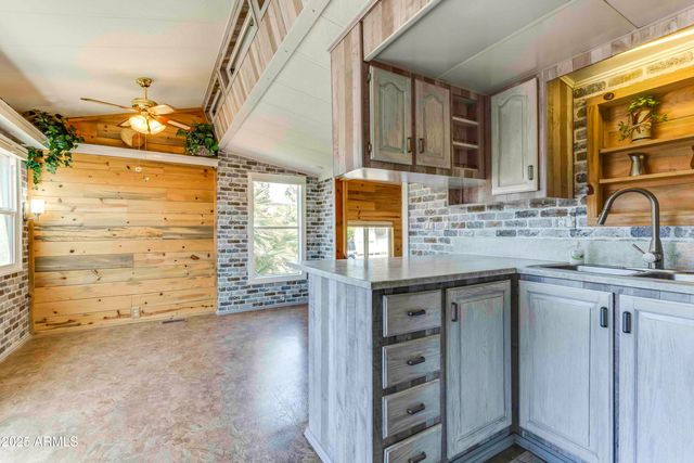 17200 W BELL Road 324, Surprise, AZ 85374