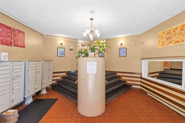 1190 Charles Street 20, North Providence, RI 02904