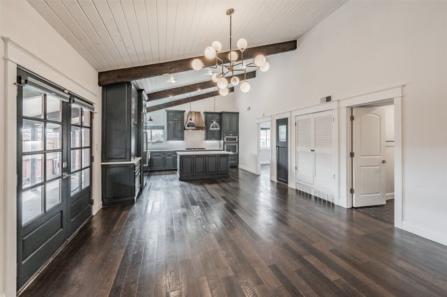 4617 Houghton Avenue, Fort Worth, TX 76107