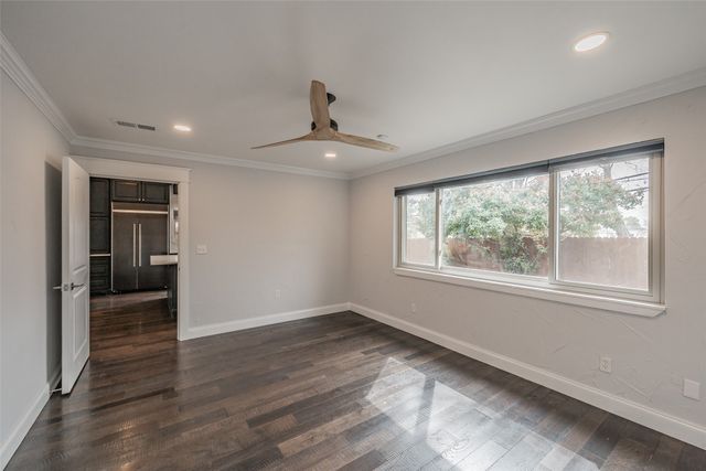 4617 Houghton Avenue, Fort Worth, TX 76107