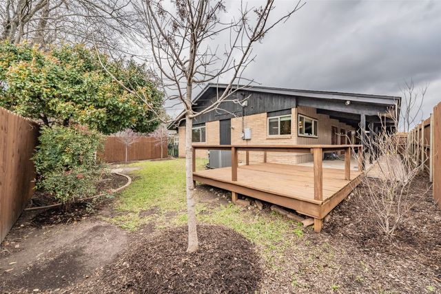 4617 Houghton Avenue, Fort Worth, TX 76107