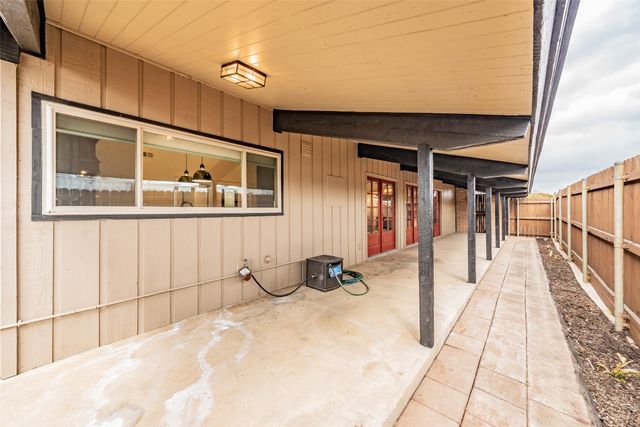 4617 Houghton Avenue, Fort Worth, TX 76107