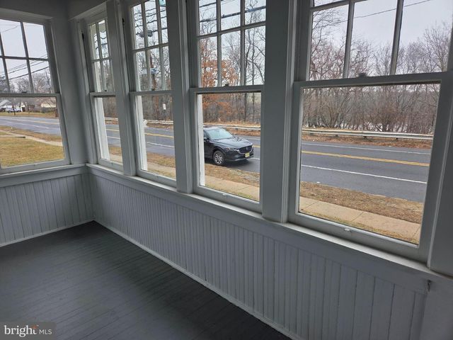 634 E FRONT ST, Florence, NJ 08518