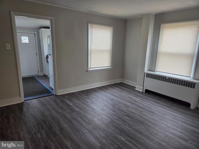 634 E FRONT ST, Florence, NJ 08518