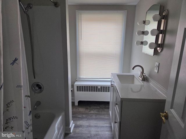 634 E FRONT ST, Florence, NJ 08518