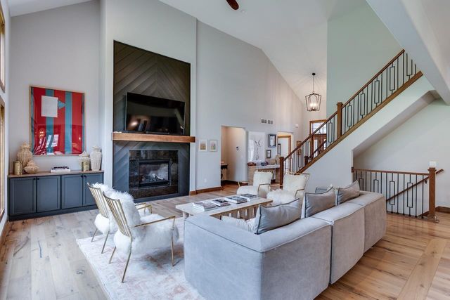 5786 Derby Downs Drive, Waunakee, WI 53597