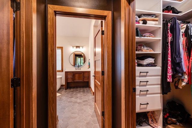 5786 Derby Downs Drive, Waunakee, WI 53597