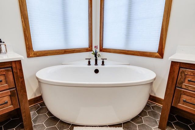 5786 Derby Downs Drive, Waunakee, WI 53597