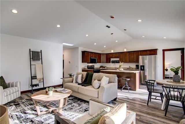 1808 Dorret Road, Eau Claire, WI 54703