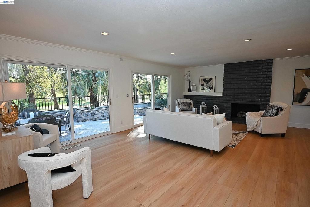 Image 8 of property listing at 597 Saint George Rd, Danville, CA 94526