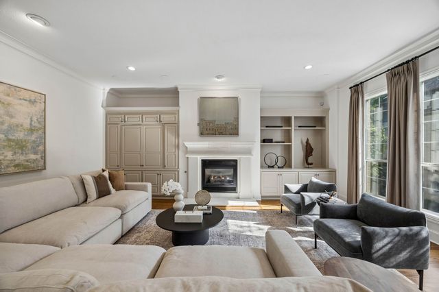 2709 Welborn Street, Dallas, TX 75219