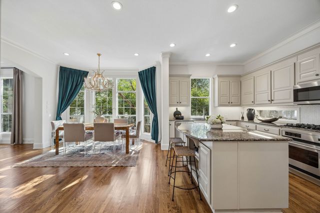 2709 Welborn Street, Dallas, TX 75219