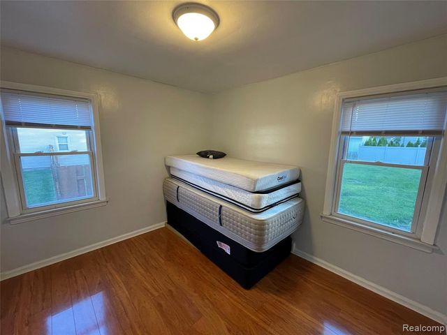 7280 Huron Street, Taylor, MI 48180