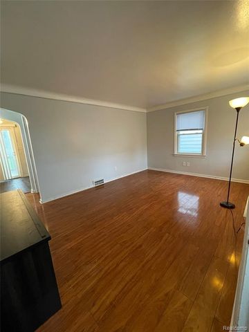 7280 Huron Street, Taylor, MI 48180