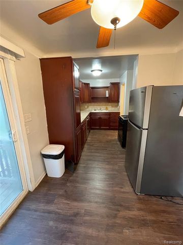 7280 Huron Street, Taylor, MI 48180