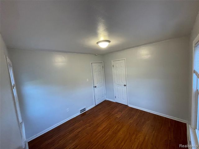 7280 Huron Street, Taylor, MI 48180