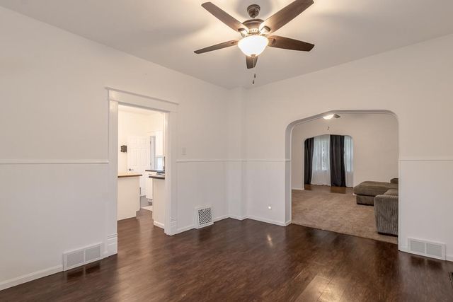 541 Nicollet Avenue, North Mankato, MN 56003