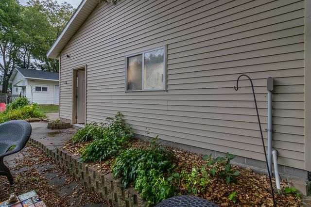 541 Nicollet Avenue, North Mankato, MN 56003