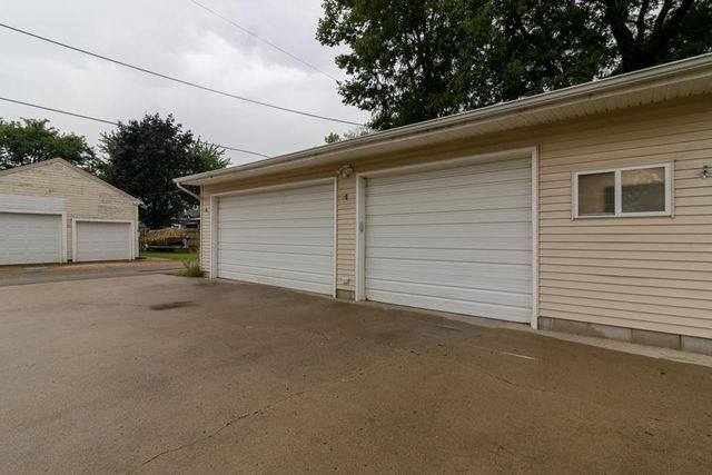 541 Nicollet Avenue, North Mankato, MN 56003