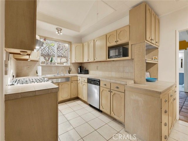 6033 Fulcher, North Hollywood (los Angeles), CA 91606