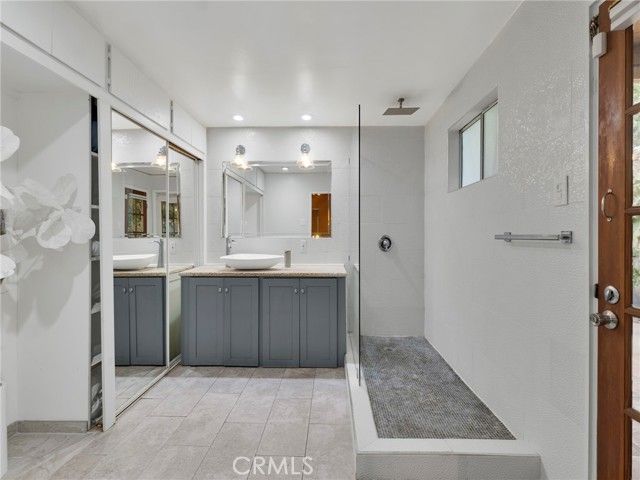 6033 Fulcher, North Hollywood (los Angeles), CA 91606