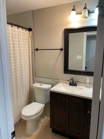 1909 Rambling Ridge Lane, Carrollton, TX 75007
