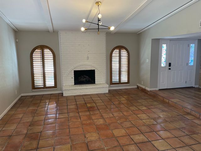1909 Rambling Ridge Lane, Carrollton, TX 75007
