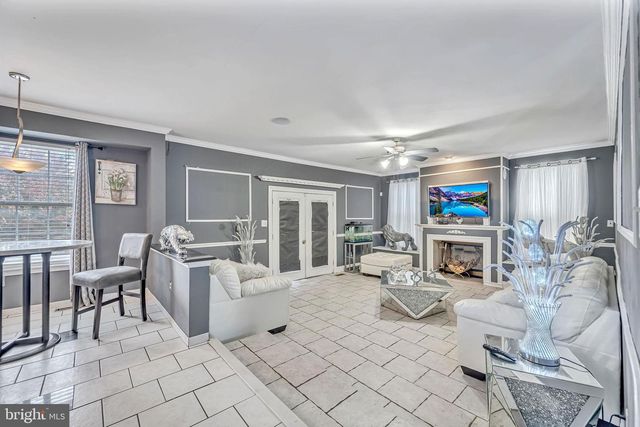 1 GRANITE CT, Sicklerville, NJ 08081