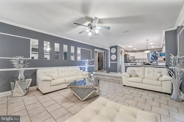 1 GRANITE CT, Sicklerville, NJ 08081