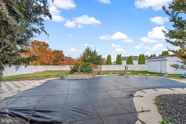 1 GRANITE CT, Sicklerville, NJ 08081