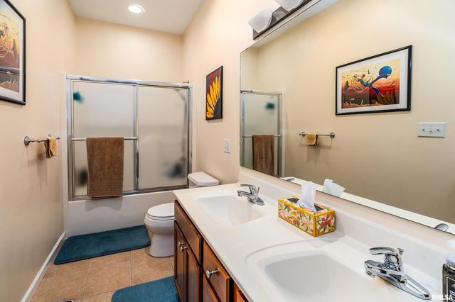 145 OAKVIEW Road, Carbondale, IL 62901