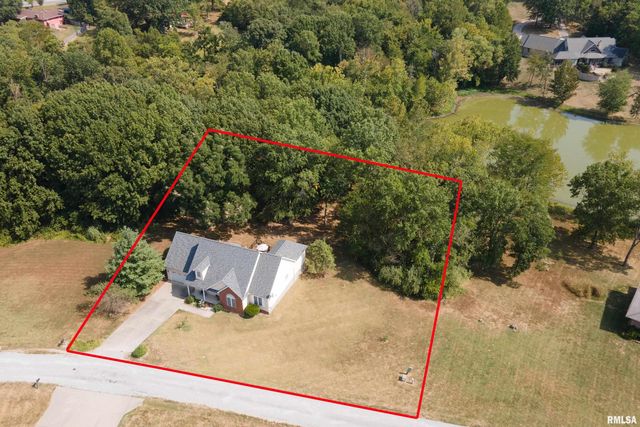 145 OAKVIEW Road, Carbondale, IL 62901