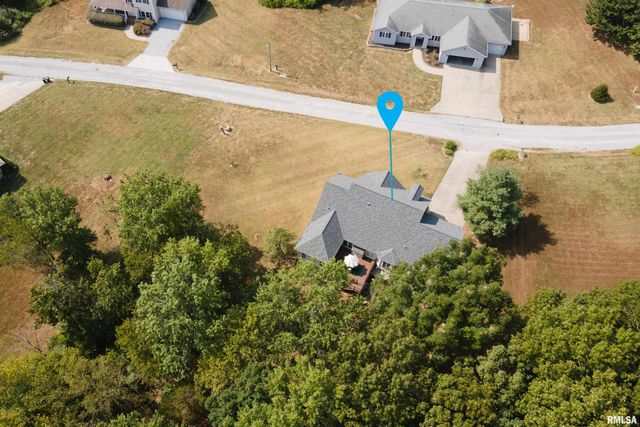 145 OAKVIEW Road, Carbondale, IL 62901