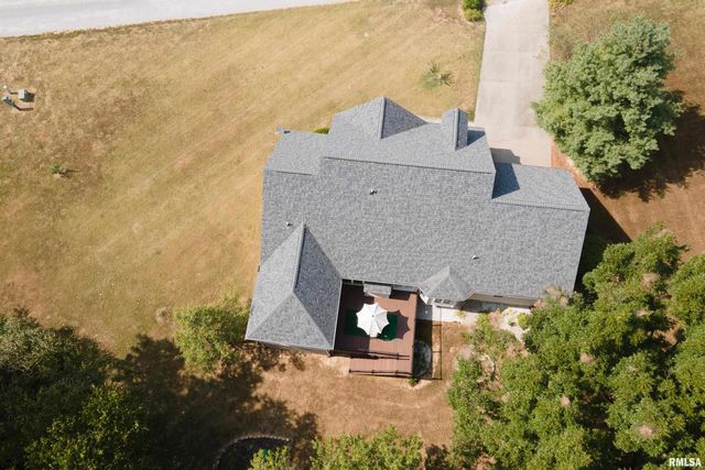 145 OAKVIEW Road, Carbondale, IL 62901