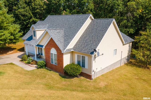 145 OAKVIEW Road, Carbondale, IL 62901